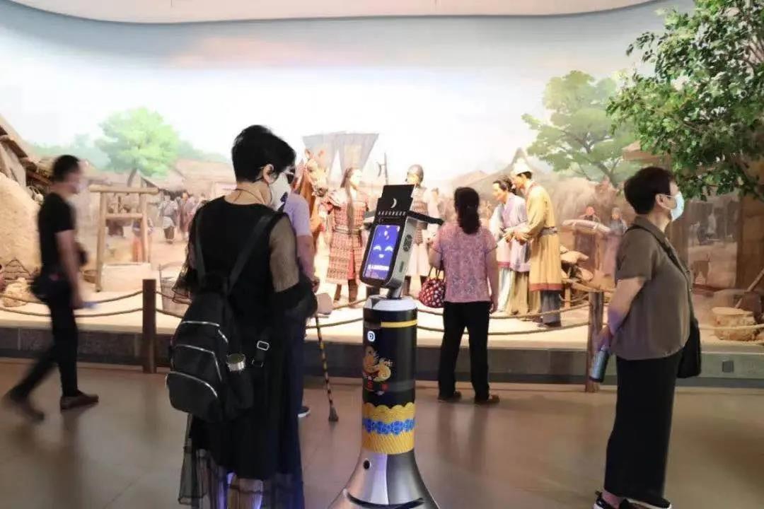 加码智慧展馆，四川科技馆引进猎户星空机器人（4）