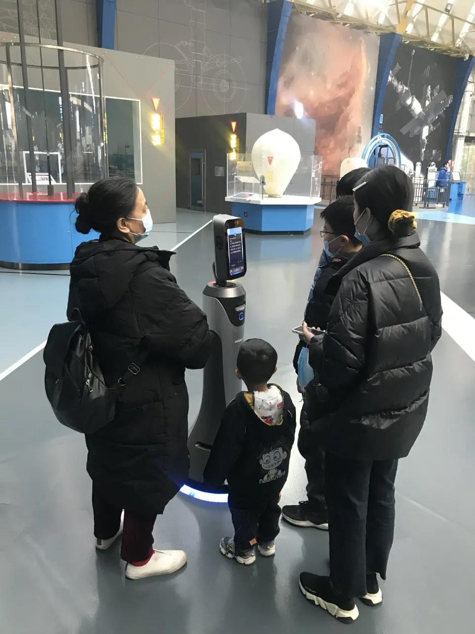 Sichuan Science and Technology Museum introduces OrionStar Robot (2)