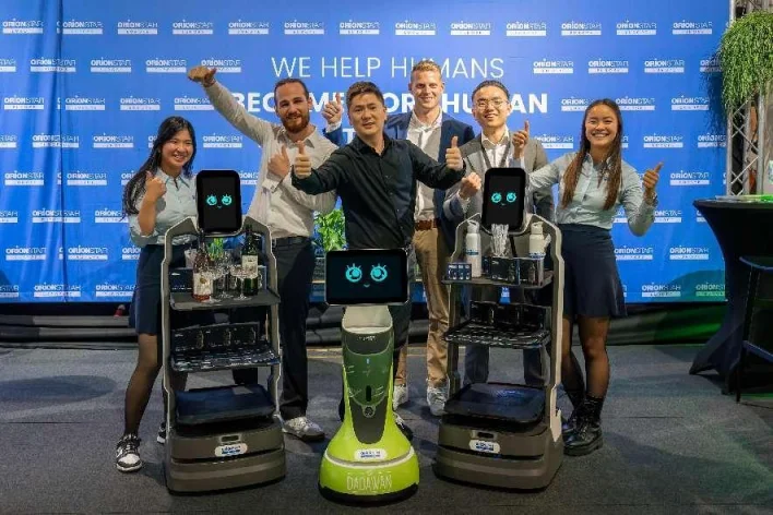 配膳ロボットはオランダの国際ホテル飲食展示会で大活躍