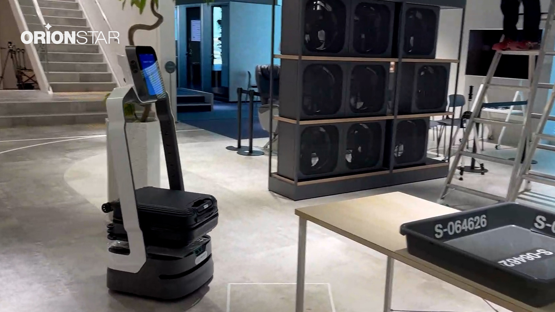 OrionStar RoboticsのAIサービスロボットが羽田空港Terminal 0プロジェクトに参加：空港体験の未来への道