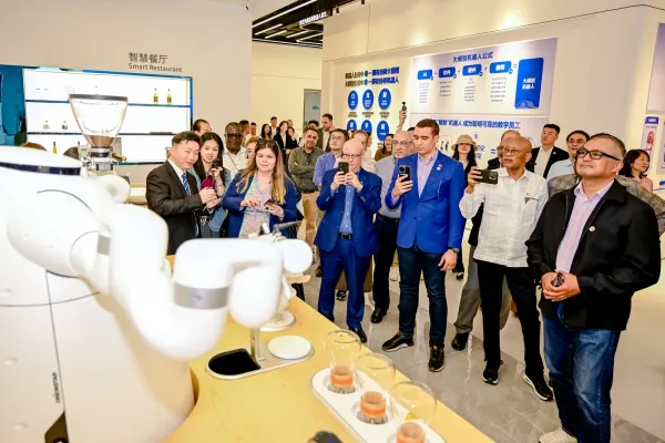 OrionStar Robotics Welcomes Global Diplomats to Jiujiang Smart Factory