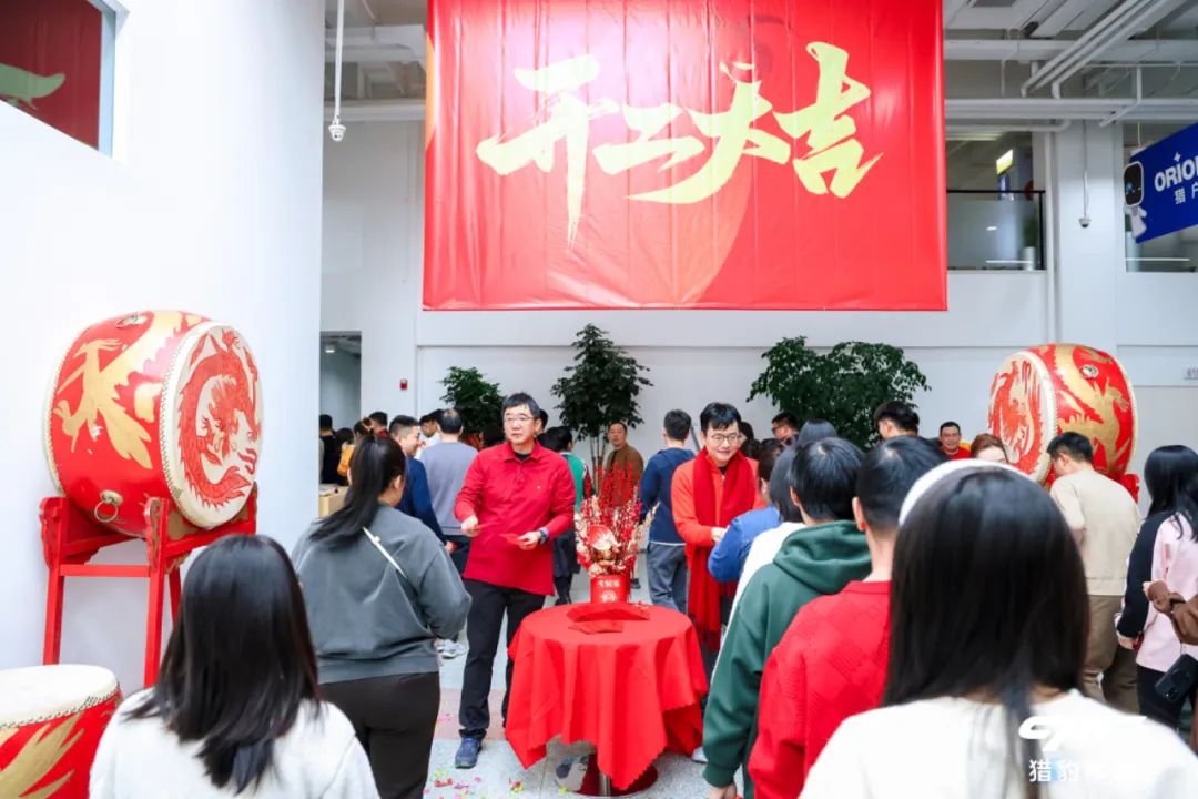 1748915887205572.jpg 640-2.jpg