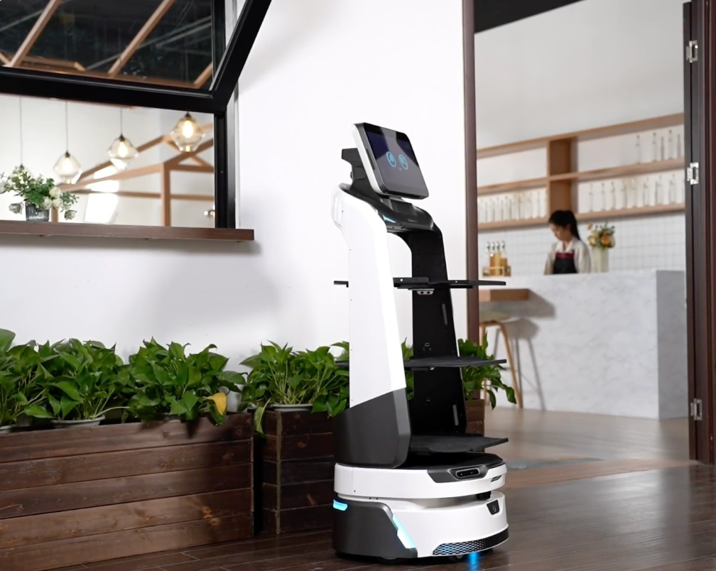 Mitigating Labor Strain and Peak-Hour Bottlenecks in the Casual Dining Restaurant: An Evaluation of the OrionStar LuckiBot Pro Food Delivery Robot