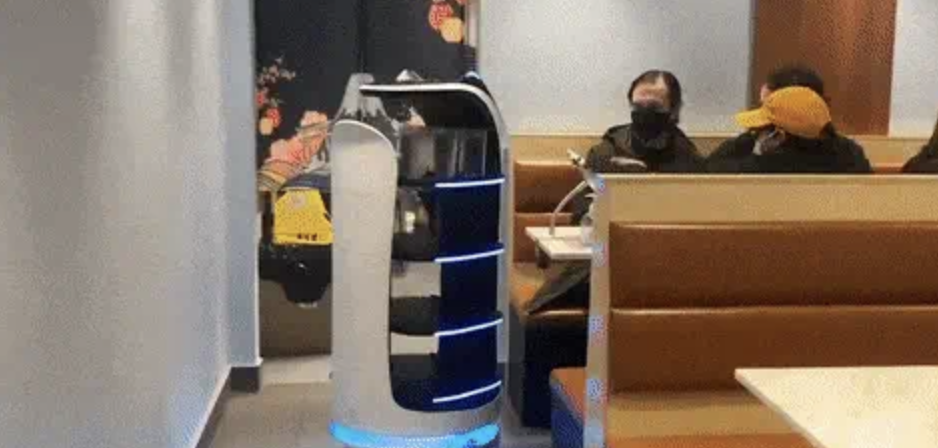 餐饮门店高峰期排队流失顾客,导购机器人能做什么